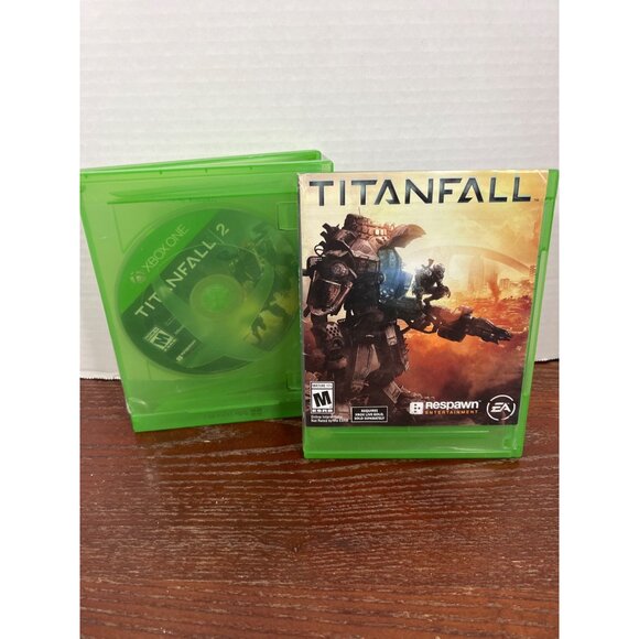 Titanfall 1 & 2 Xbox One Games Set - Picture 2 of 3